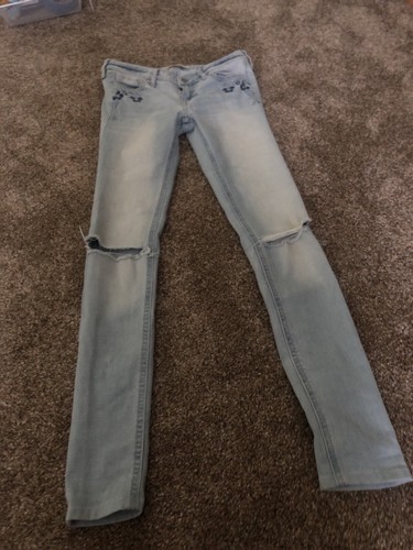 Hollister Girls Faded Ripped Jeans With 