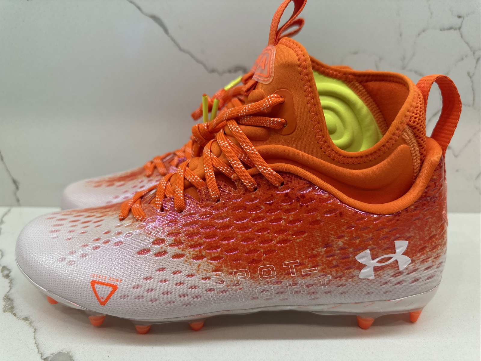 Under Armour UA Spotlight Lux MC Orange Football Cleats