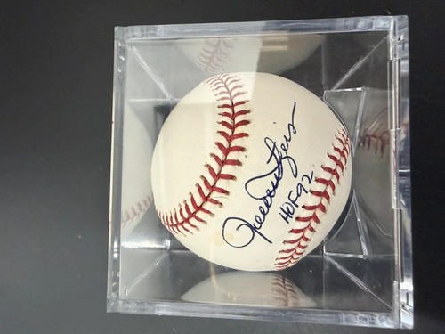 Rollie Gingers Hall of Fame Pitcher Autographed Rawlings Official HOF ‘92 & Case