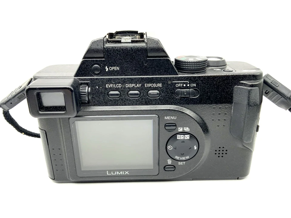 Panasonic Lumix DMC-FZ10 Leica DC Vario Elmarit 1:2.8/6-72 ASPH 12x Optical Zoom, Foto 3 von 5
