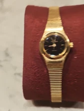 WALTHAM Vintage Women's Watch Gold Tone 18.5 mm