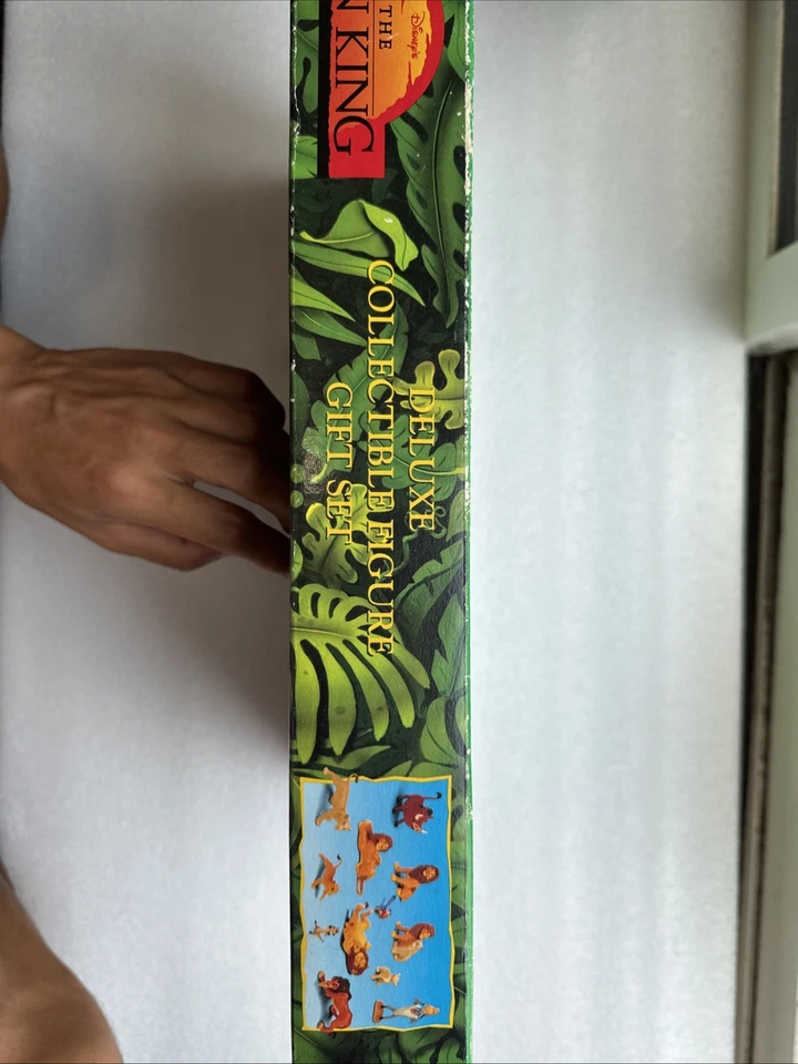 (SELLADO) Mattel 66971, Juego de Regalo Figura Coleccionable de Lujo El Rey León, De Colección Foto 2 de 3