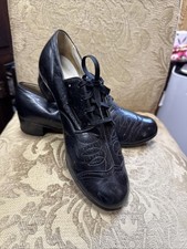 Vintage 1930  s Weron Ladies Oxford Shoes, Black Perforated Decorative Leather