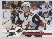 2019-20 Upper Deck UD Exclusives 40/100 Niklas Hjalmarsson #160 2d8
