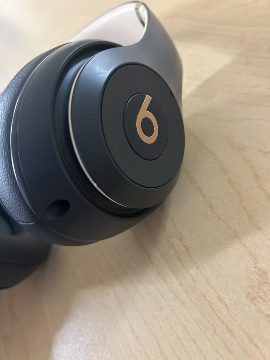 Beats Studio3 Wireless Headphones   The Beats Skyline Collection