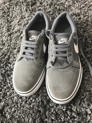 nike sb grey suede
