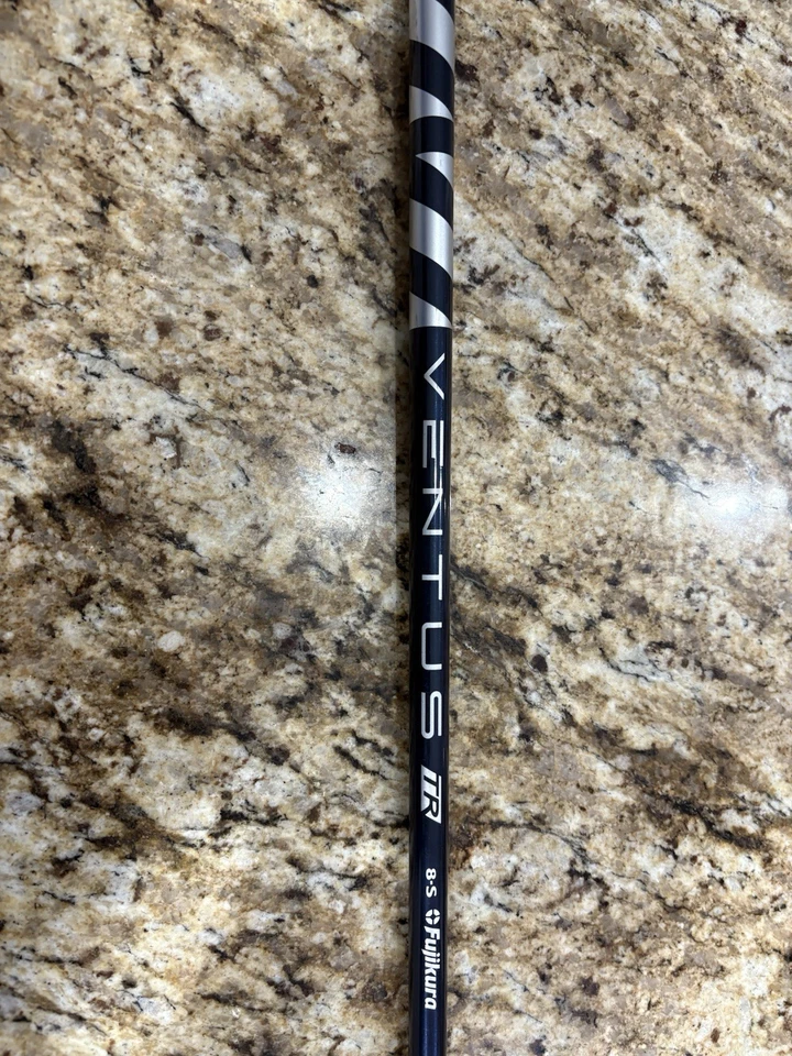 Srixon ZXi 4 Hybrid 22 Deg Graphite Ventus Blue TR 8-S Stiff Right-Hand  - Image 4 of 4