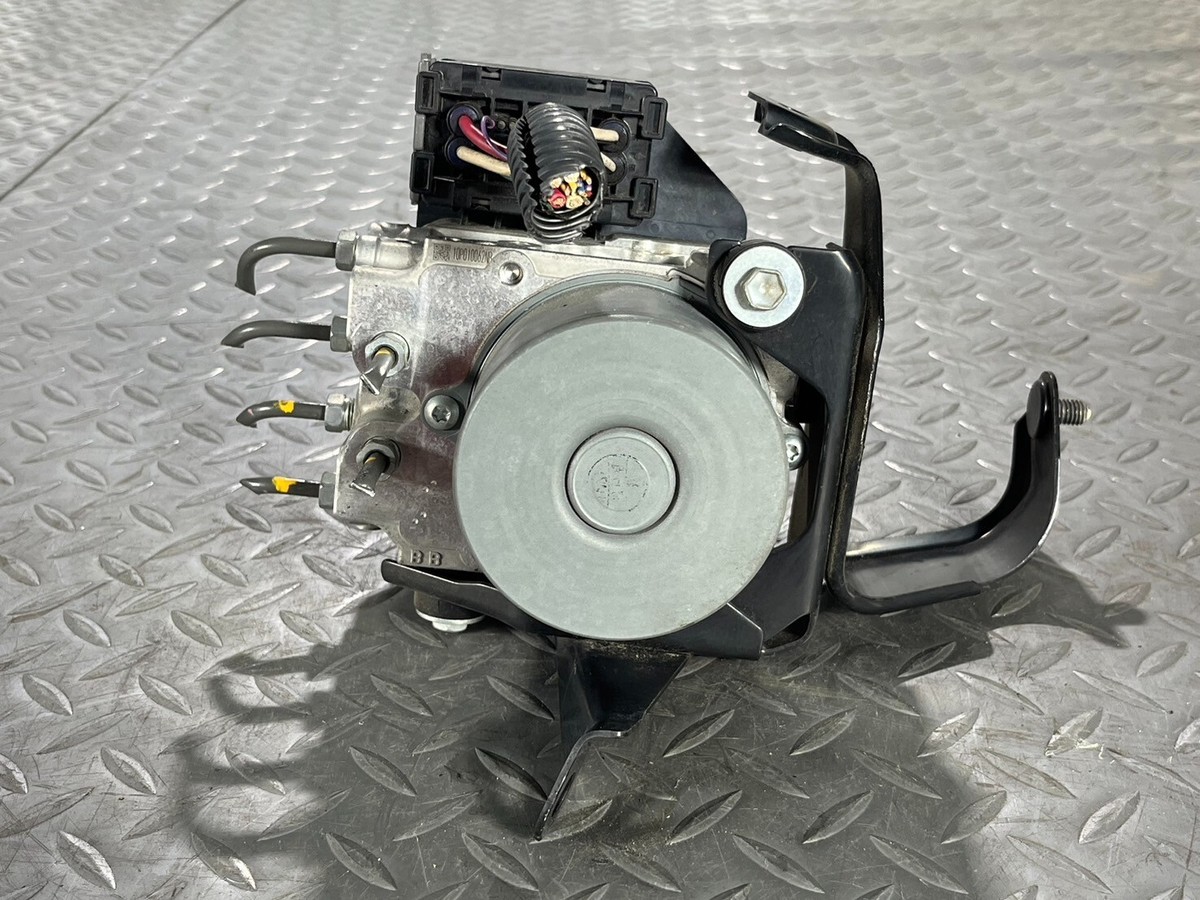 2009-2020 X130 MARK X GRX130 TOYOTA OEM JDM RHD ABS BRAKE ACTUATOR