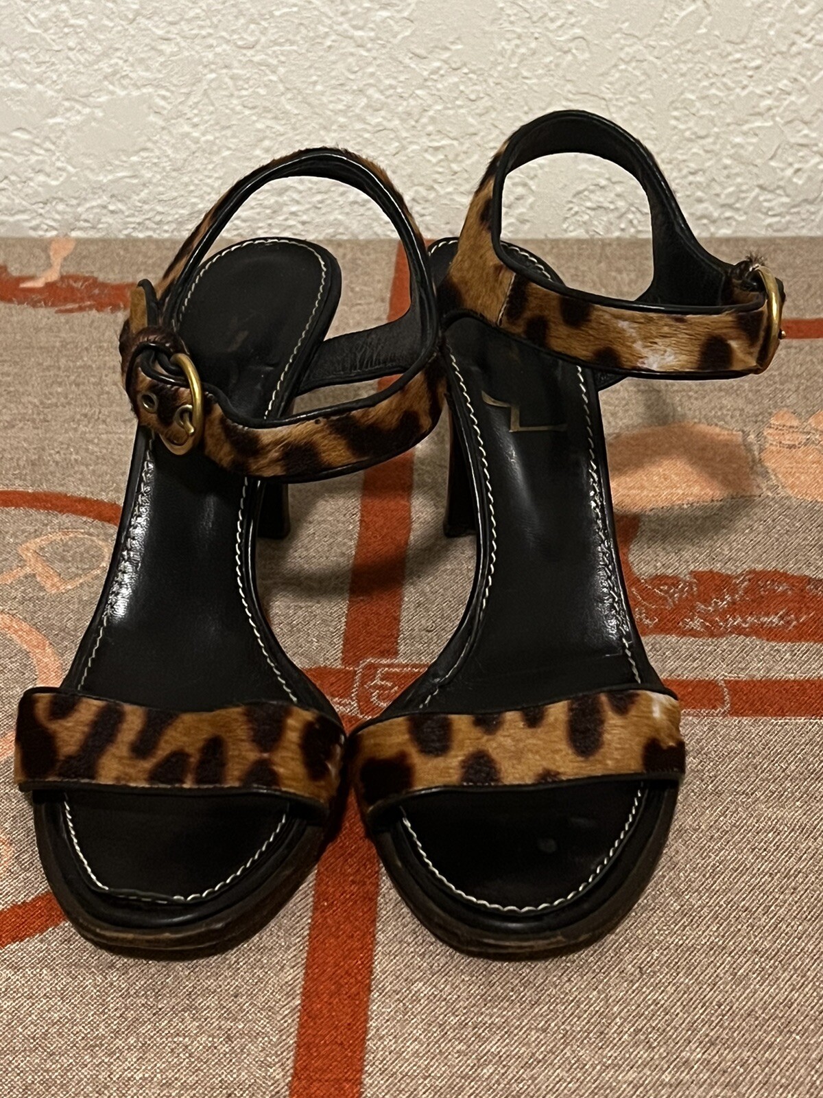 SAINT LAURENT Sandali stampa leopardata YSL vera pelle tacco USA taglia 7 7 5 EU taglia 38