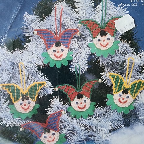 Plastic Canvas For All Seasons 2 Kits Christmas Ornaments Angels Jesters Sewing - Picture 4 of 14