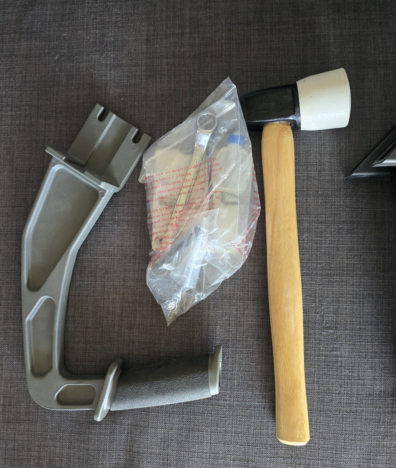 NuMax SFL618 Pneumatic 3in1 15.5Gauge and 16Gauge 2" Flooring