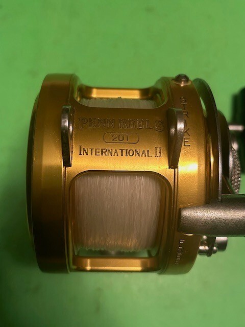 Penn インターナショナルII 20T PENN INTERNATIONAL II 20T LEVER DRAG FISHING REEL WITH THE