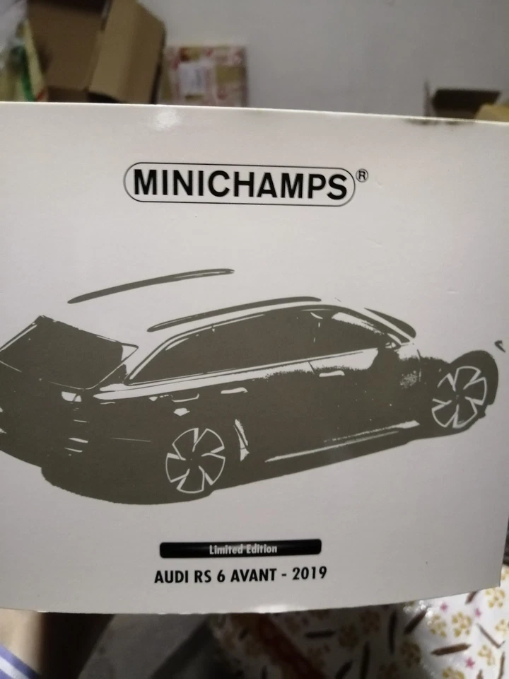 Audi RS 6 Avant  1/18 minichamps 2019 black metallic NUOVA - Immagine 4 di 4