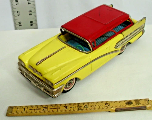 BANDAI 1958 BUICK RANCH WAGON CAR TIN FRICTION TOY JAPAN IN YELLOW