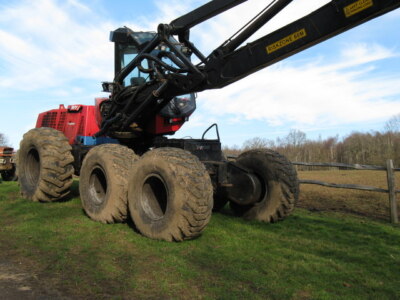 Foto 6x4 Holzfäller, Schneidemaschine Hale Green\/TQ5514 Am Rand der Mühle um 2009