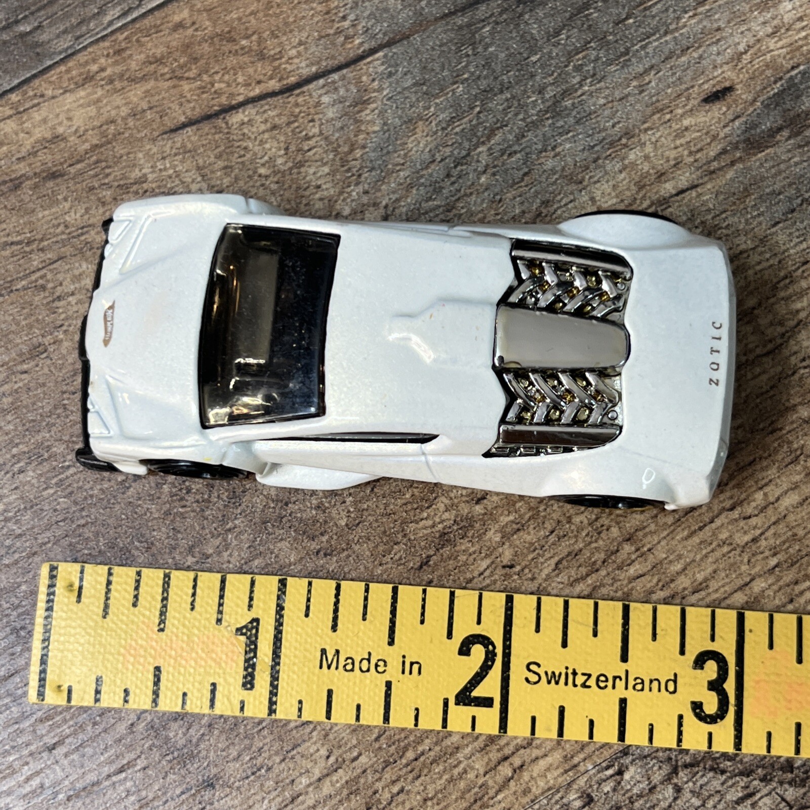 2002 Hot Wheels Exotics ZOTIC White pearl Black wheels Preowned Loose