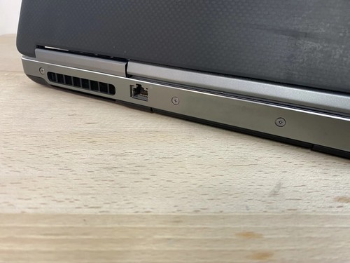 Dell Precision 7520, Xeon E3-1505M v6, 32GB RAM, 512GB SSD, Linux - Bild 4 von 6