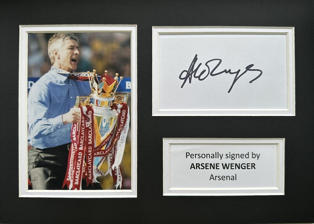 ARSENE WENGER HAND SIGNED ARSENAL A4 WHITE CARD DISPLAY +
