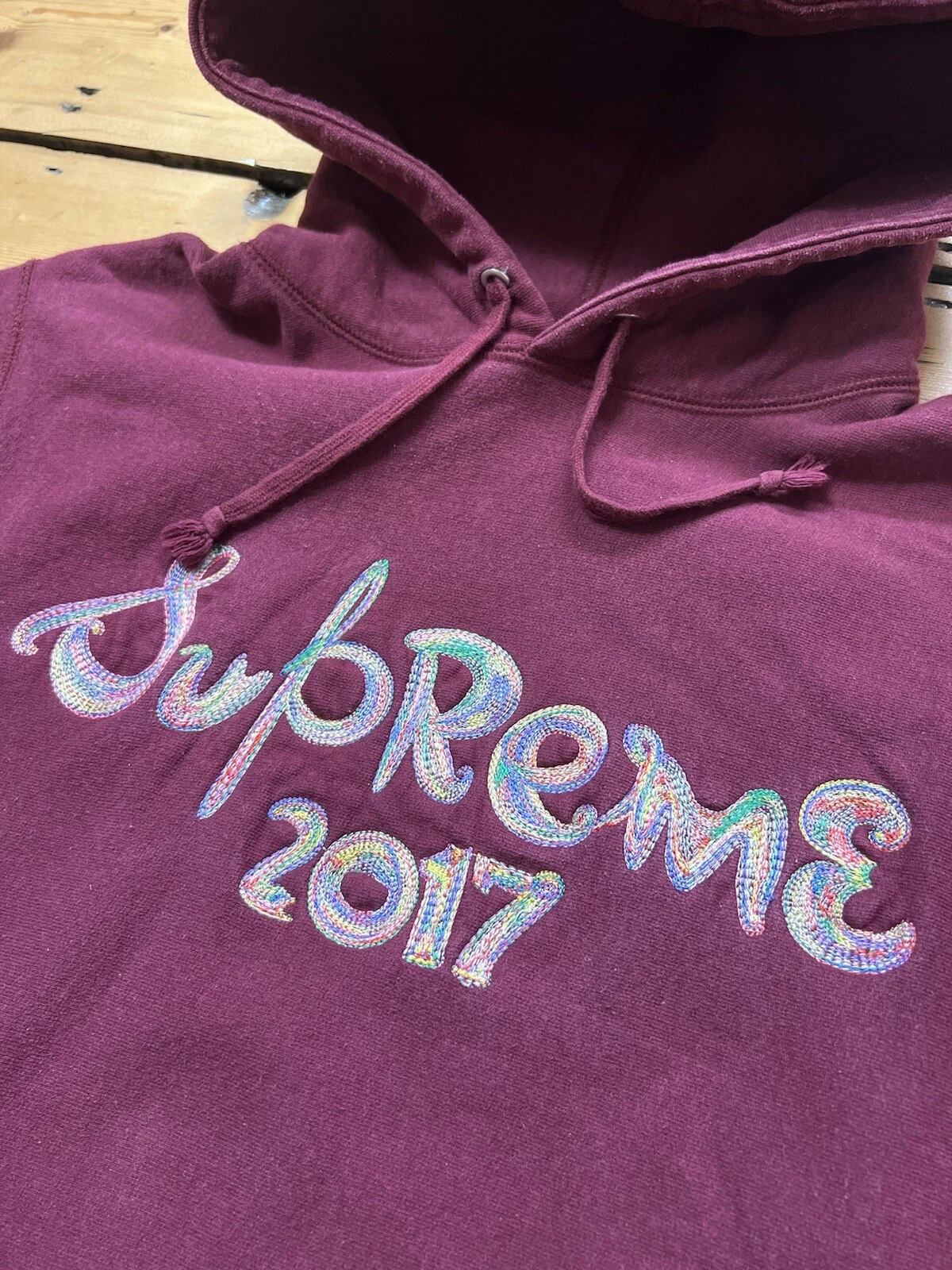 Supreme Felpa con Cappuccio Spazzola Logo FW 2017 UK Taglia Media M Borgogna Viola Rosso