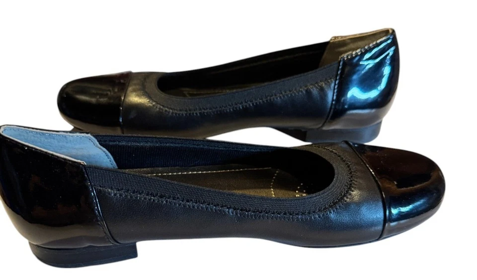 Ros Hommerson Black Patent Leather Womens Flats Size 6 Narrow - Image 3 of 4