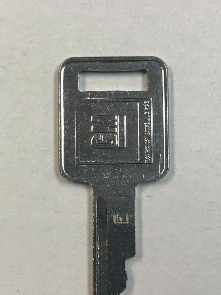 全新 1971 - 1976 年 Oldsmobile Delta 88 & 98 点火门锁套装 带通用钥匙 — 第 3/3 张图片