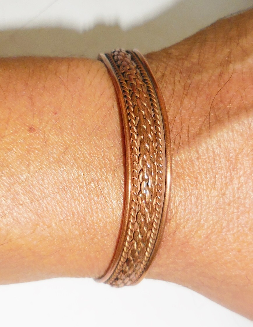 VINTAGE SOLID COPPER CUFF BREACELET BEAUTIFUL HEA… - image 4