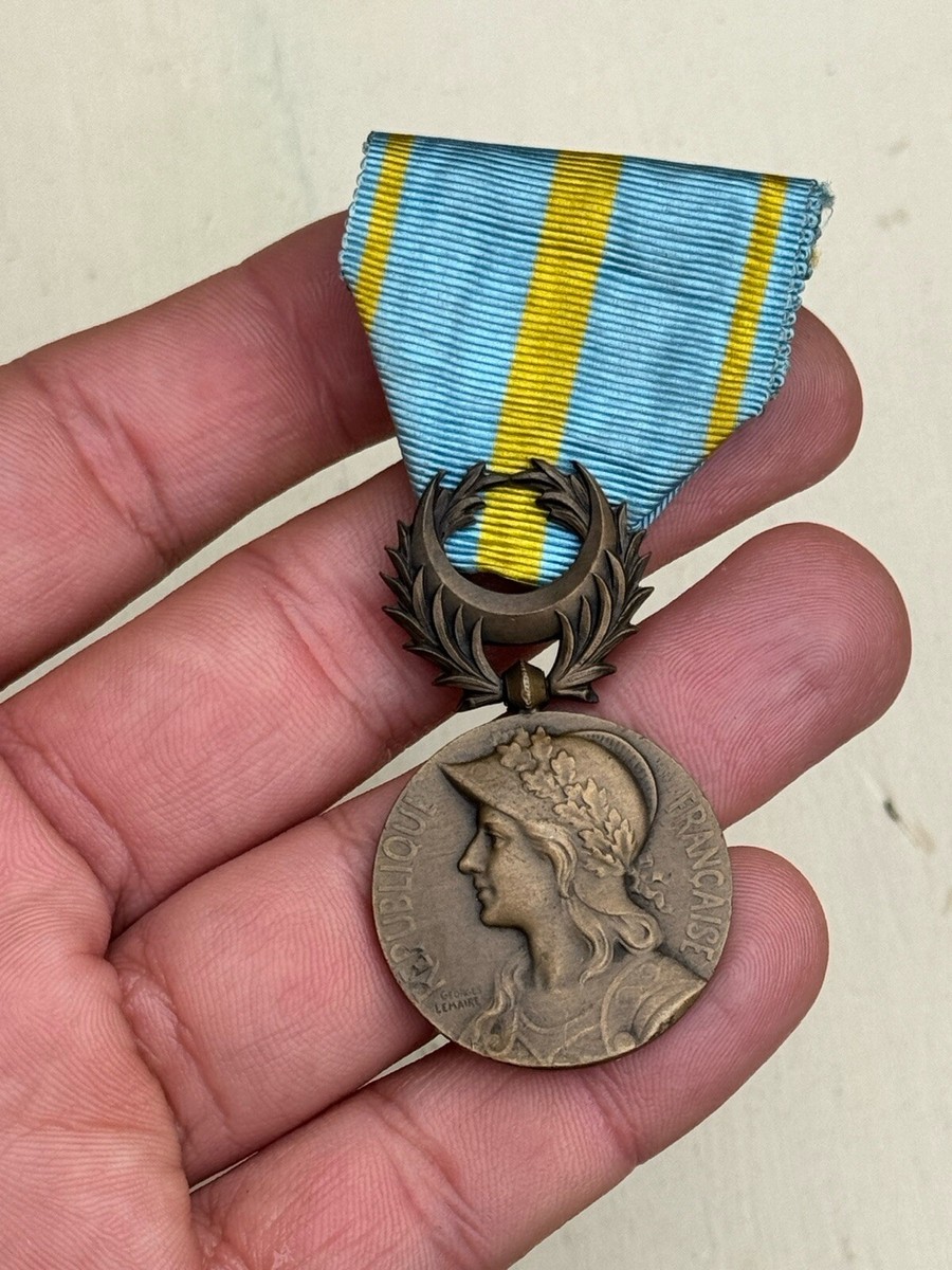 Médaille Colonie Et Orient - Ordre - Décoration Française - République Française