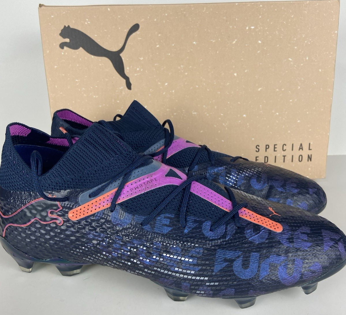 Puma Mens Future 7 Ultimate FTR FG/AG Soccer Cleats (Special