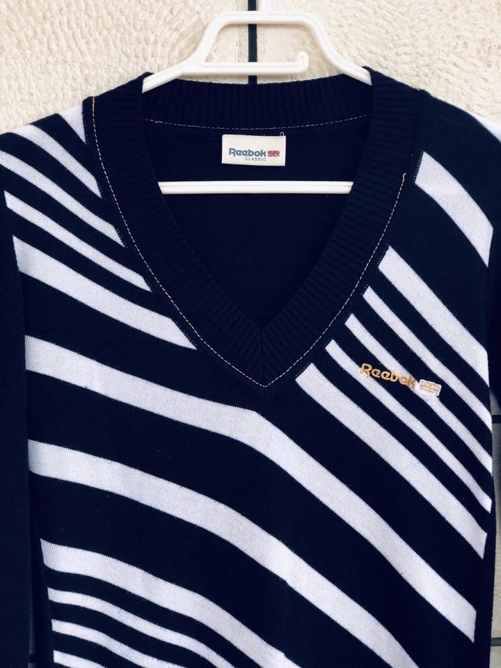 Maglia sportiva Reebok donna manica lunga maglietta t-shirt scollo a V Tg M - Imagen 2 de 4