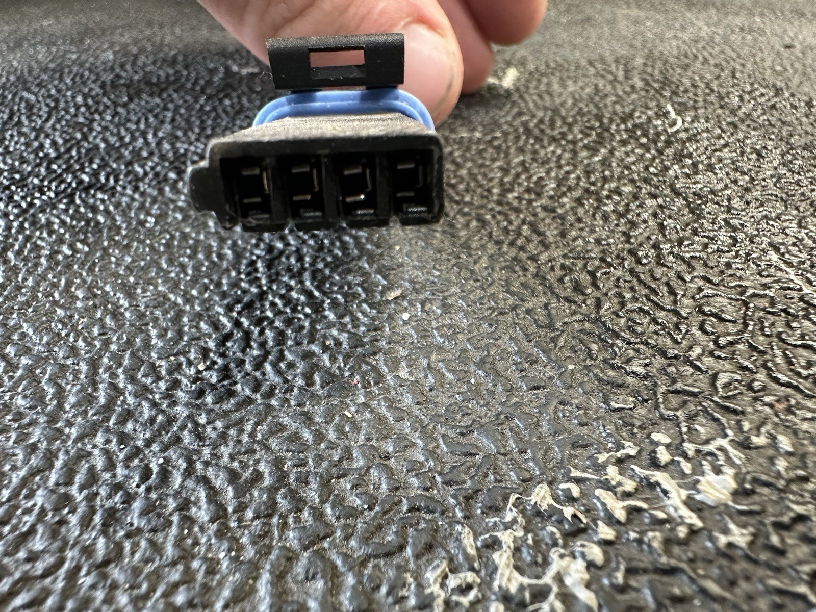 EFI Connection Optispark Harness - Vented - Late Attaching Clip LT1 GM