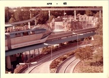 1965 Donruss Disneyland Puzzle Back Trading Cards 10