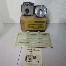 VINTAGE 1960s SPARTUS VANGUARD CAMERA w/ FLASH & OWNERS MANUAL & BOX