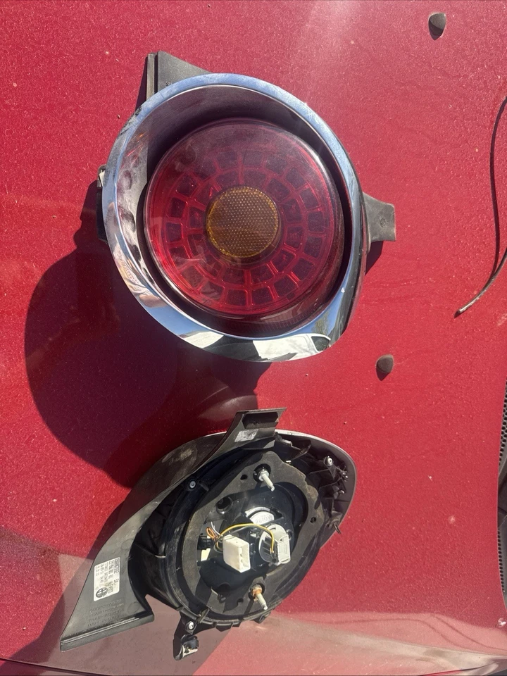 Pièces de véhicules Phare, Alfa-Romeo, Mito Année 2011 phare devant et derrière - Photo 4/4