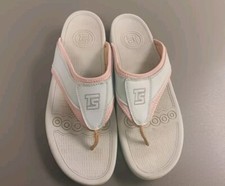 Therashoe White Sandals Size 11 Flip Flop Thong Therapy Molded Leather