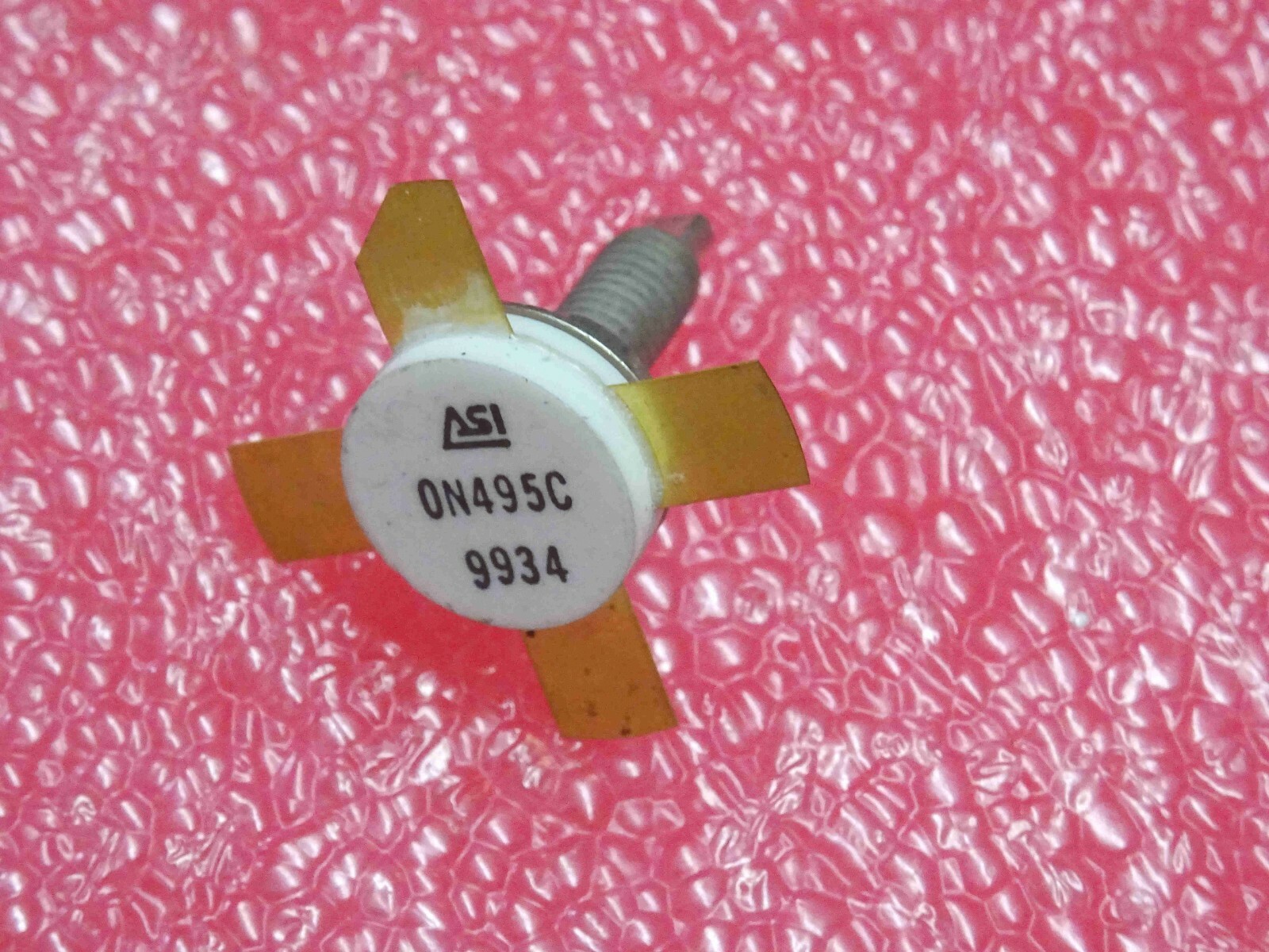Transistor de puissance ON495C en boîtier métallique TO3 de haute stabilité