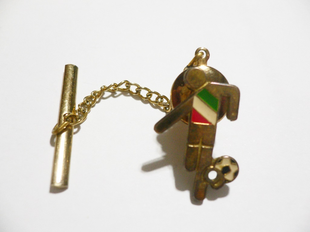 1990 FIFA World Cup Football Soccer ITALY MASCOT Ciao Tie Tack