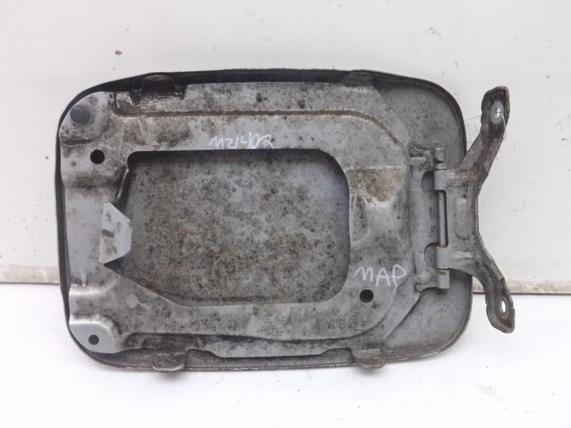 02 MAZDA MPV FUEL FILLER DOOR 104569 Foto 2 de 2