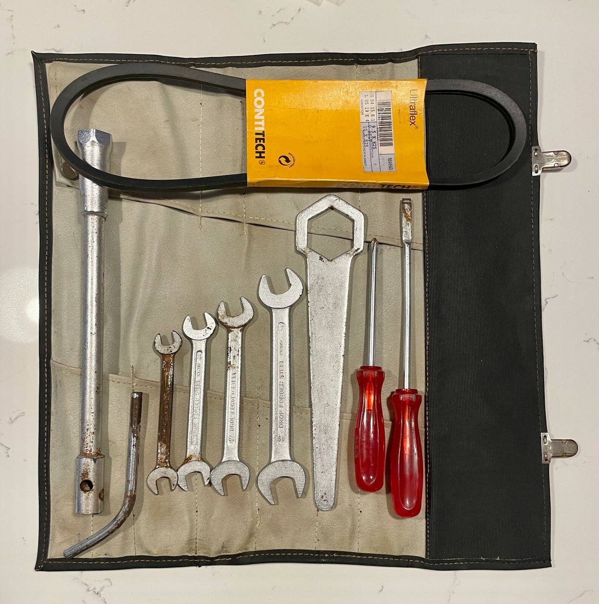 AN ORIGINAL PORSCHE 911 FACTORY TOOLKIT | eBay