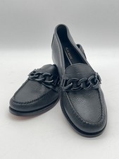 G.H. Bass Womens Weejuns Black Leather Loafers Size 6M With Chain Accent