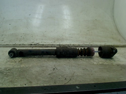 STOßDÄMPFER LINKS HINTEN VW Passat Variant (3B5) Combi 1.9 TDI 115 (AJM) 1999