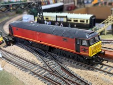 Hornby R717 Class 47 47808 in BR Parcel Red Diesel Loco OO Gauge Track Tested