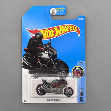 Hot Wheels Ducati Diavel Black HW Moto 2/5 132/250 2016
