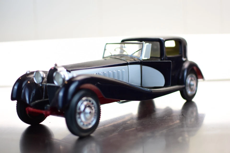 2 Franklin Mint 1931 Bugatti Royale Coupe De Ville - Image 3 of 4