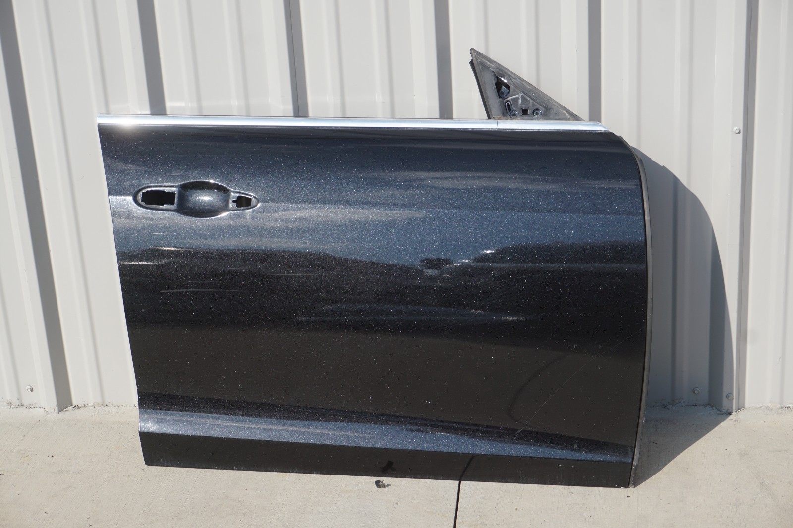 2014 - 2022 Maserati Ghibli Front Right Door Shell OEM