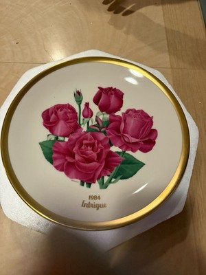 Cherished Rose of America Gallery Edition 1984 Intrigue Gold Rim Collector Plate