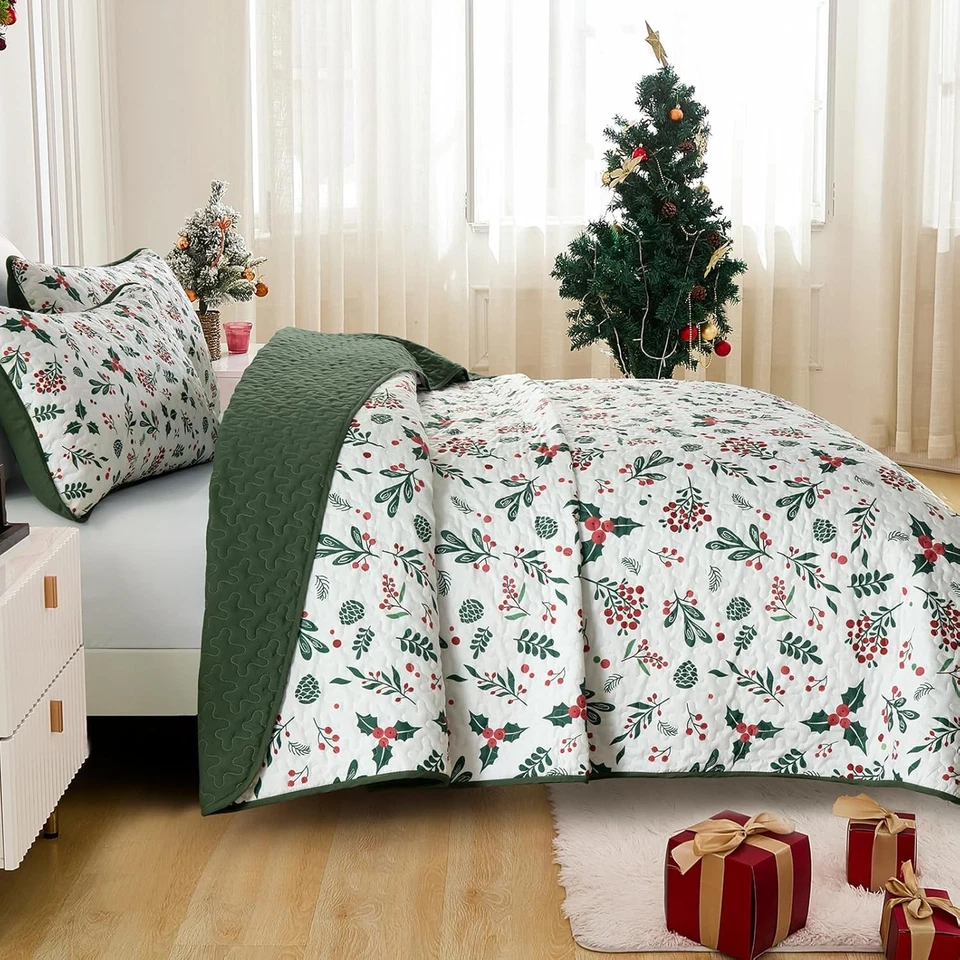 WONGS BEDDING Christmas Quilt Set Reversible Holly Berry Pine Cones Microfiber​ - Image 3 of 4