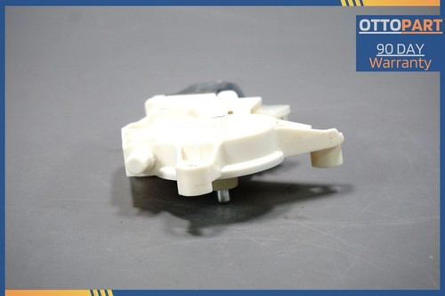 2008-2014 Mercedes W204 C350 Front Right Passenger Side Window Regulator Motor - Picture 4 of 10