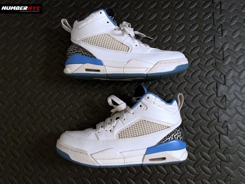 Jordan Air Flight 707812-140 Size 7Y 