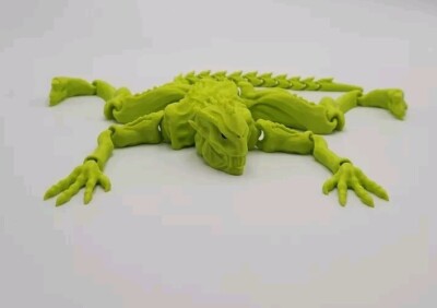 Articulated Alien - 3D Print - Black Eyes