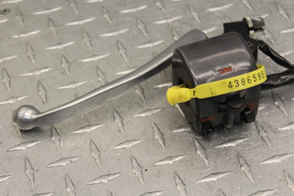 Honda CB750K 750 1978 montaje en percha de cuatro embrague con palanca e interruptor izquierdo Foto 2 de 4